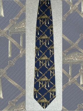 Structure Silk Tie Navy Gold Neoclassical Necktie